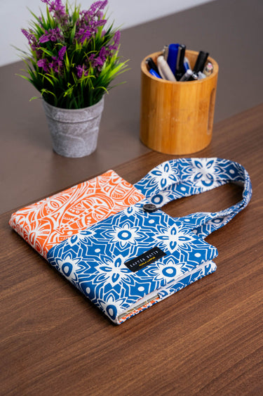 [ONLINE EXCLUSIVE] Kapten Batik Book Sleeve With Hand Carry