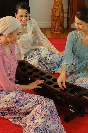 Kapten Batik x Tengku Zatashah Pareo - Botanika in Sky Blue