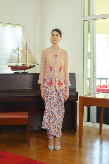 Kapten Batik x Tengku Zatashah Pareo - Botanika in Sky Blue