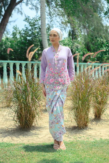 Kapten Batik x Tengku Zatashah Pareo - Dragon Clouds in Lilac Teal